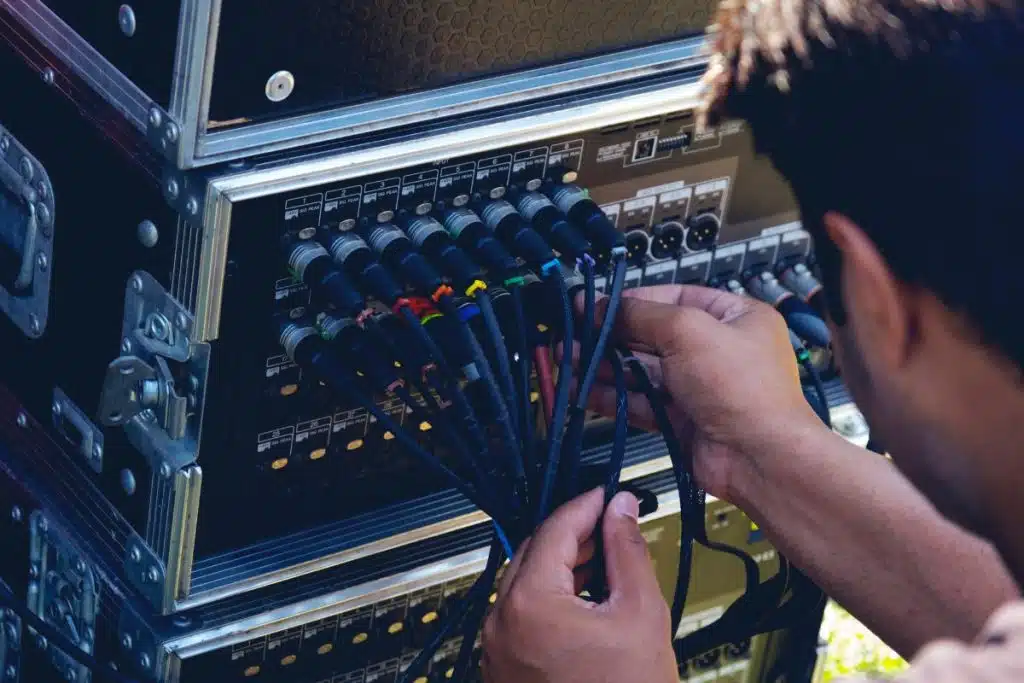 Wiring a patch panel in an equipment rack